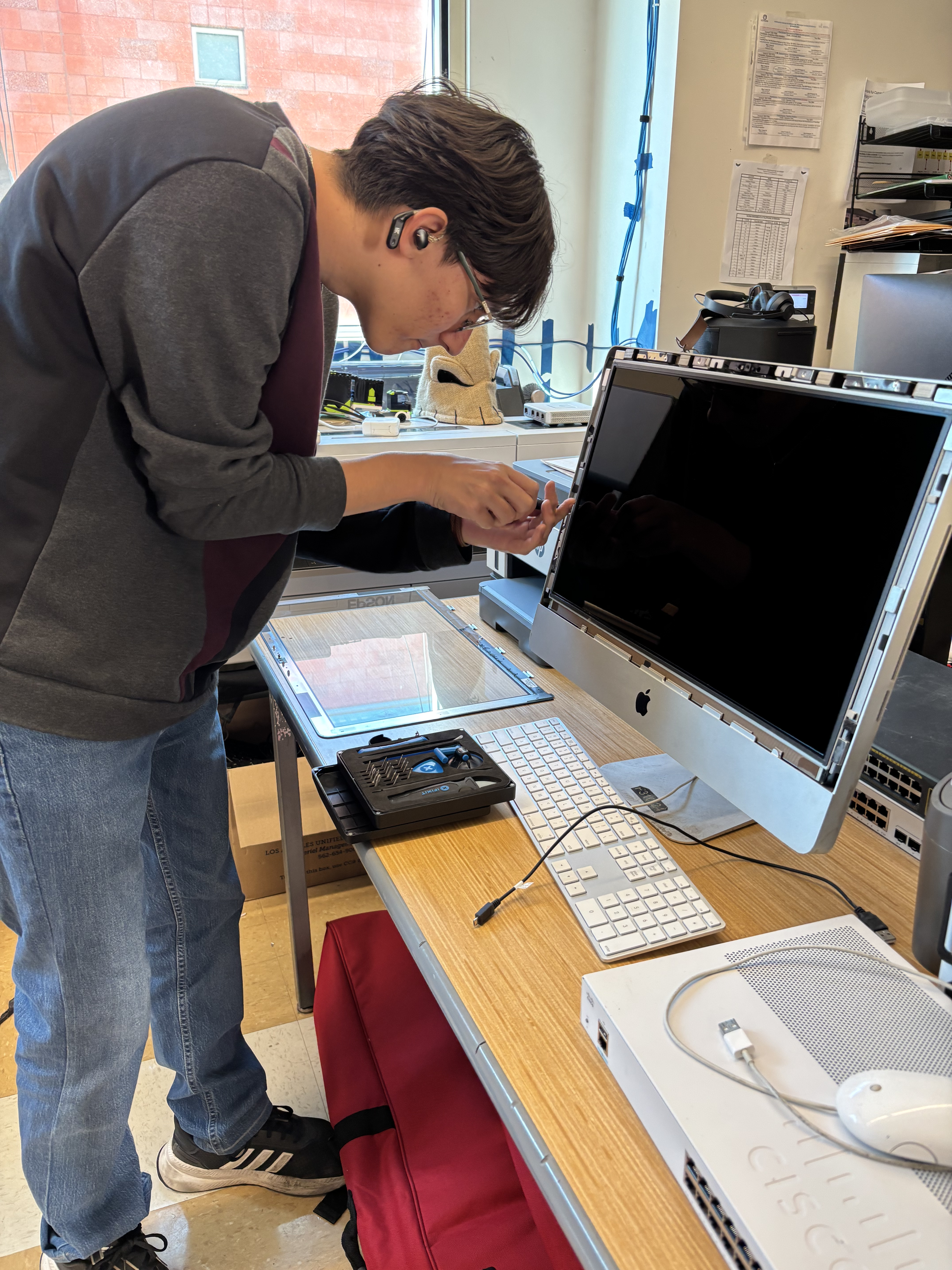 Fixing iMacs 3